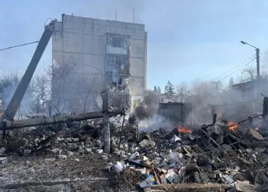 Російський терор: окупанти скинули на Харківщину п'ять КАБів та пошкодили півсотні будинків