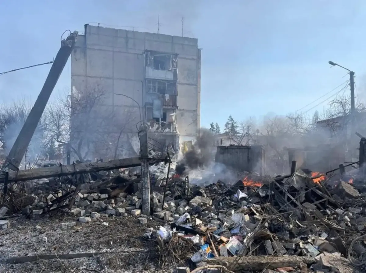 Російський терор: окупанти скинули на Харківщину п'ять КАБів та пошкодили півсотні будинків