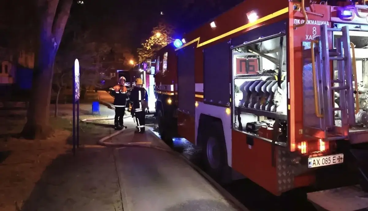 З пожежі у Харкові врятували 15 людей: горіла багатоповерхівка
