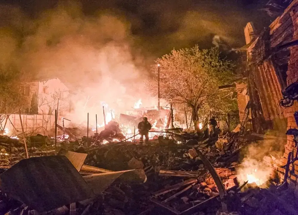 Всюди пожежі та десятки постраждалих: жахливі наслідки вечірньої атаки на Харків