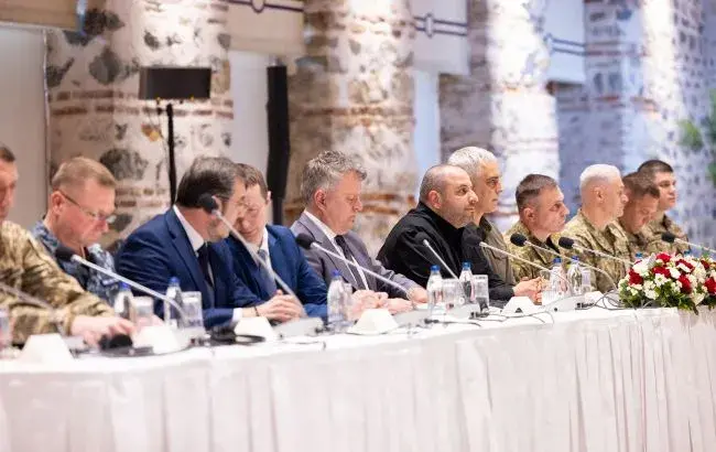 Ніякого перемир'я: у Стамбулі російська делегація погрожувала захопити Харків і Суми