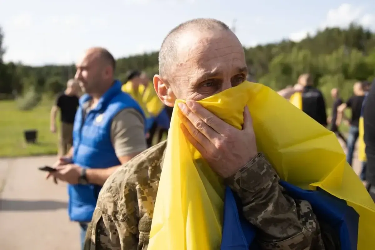 Восьмеро захисників із Харківщини повернулись із полону