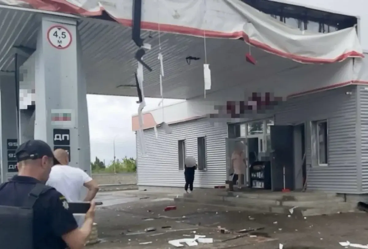 Зранку росіяни вдарили по АЗС у Харкові - наслідки