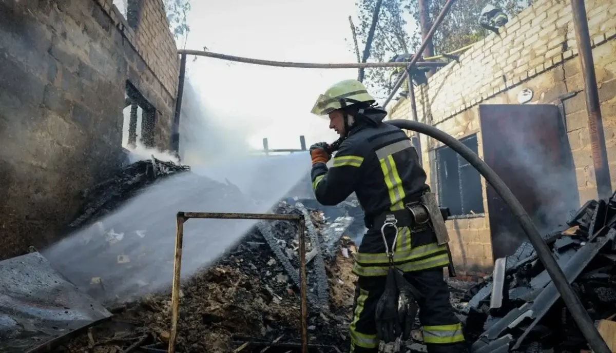 У Харкові сталася пожежа на деревообробному підприємстві