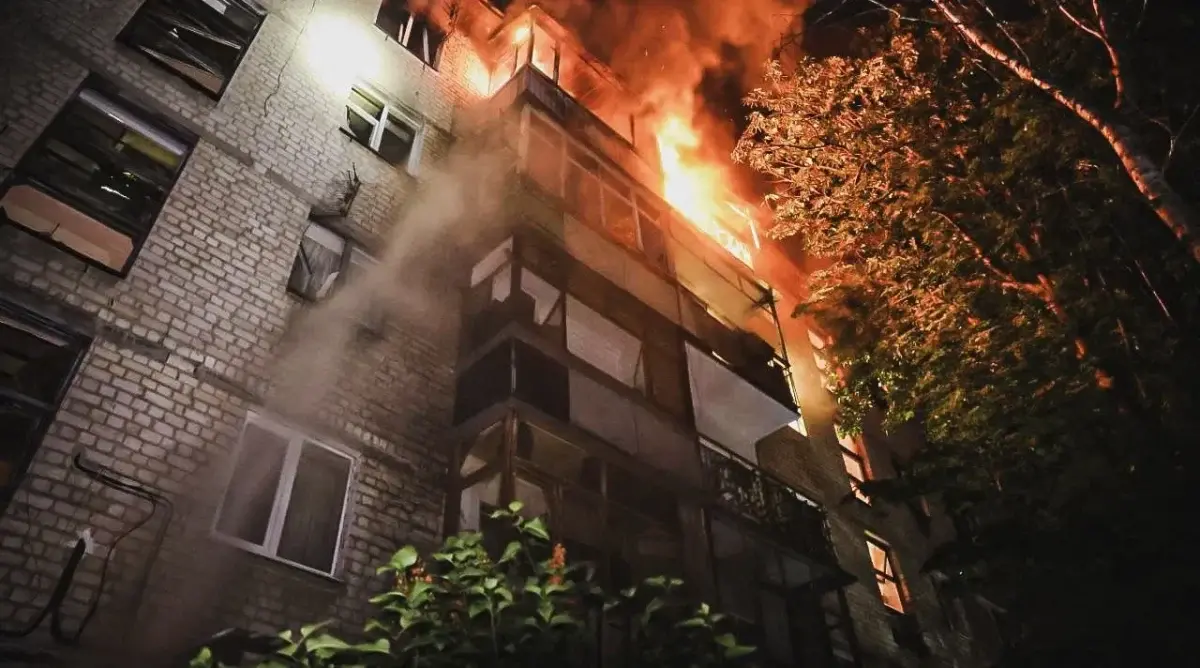 Харків атакували 17 «шахедами»: загинули люди, десятки постраждалих, зруйновані будинки
