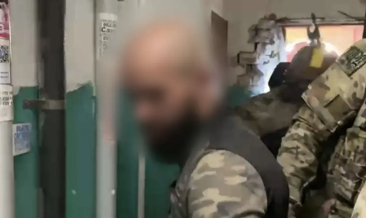 Черговий інцидент з ТЦК: у Харкові чоловік пошкодив службове авто під час затримання