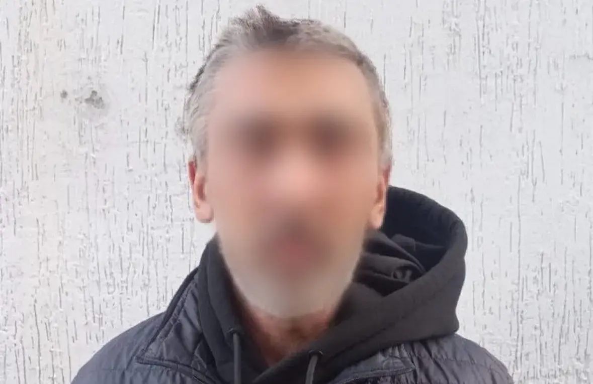 Педофіла у Лозівському районі, який гвалтував своїх дочок, засудили до довічного