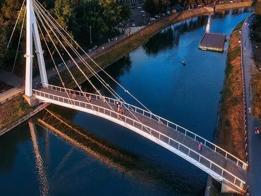 У Харкові перекриють підвісний міст у сквері «Стрілка»: деталі