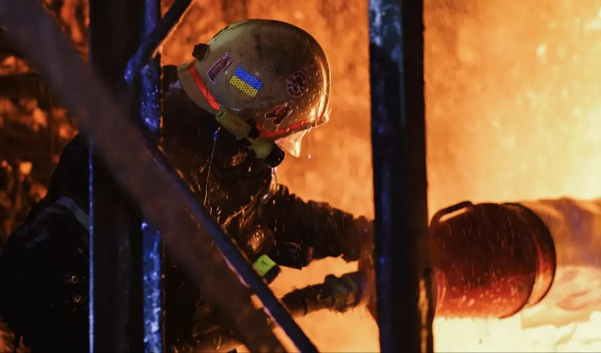Після нічної атаки у Харкові без світла залишилися близько 80 тисяч людей