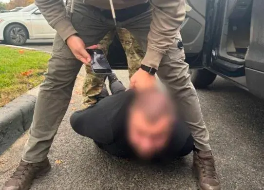 У Харкові через гроші викрали чоловіка і тримали у підвалі