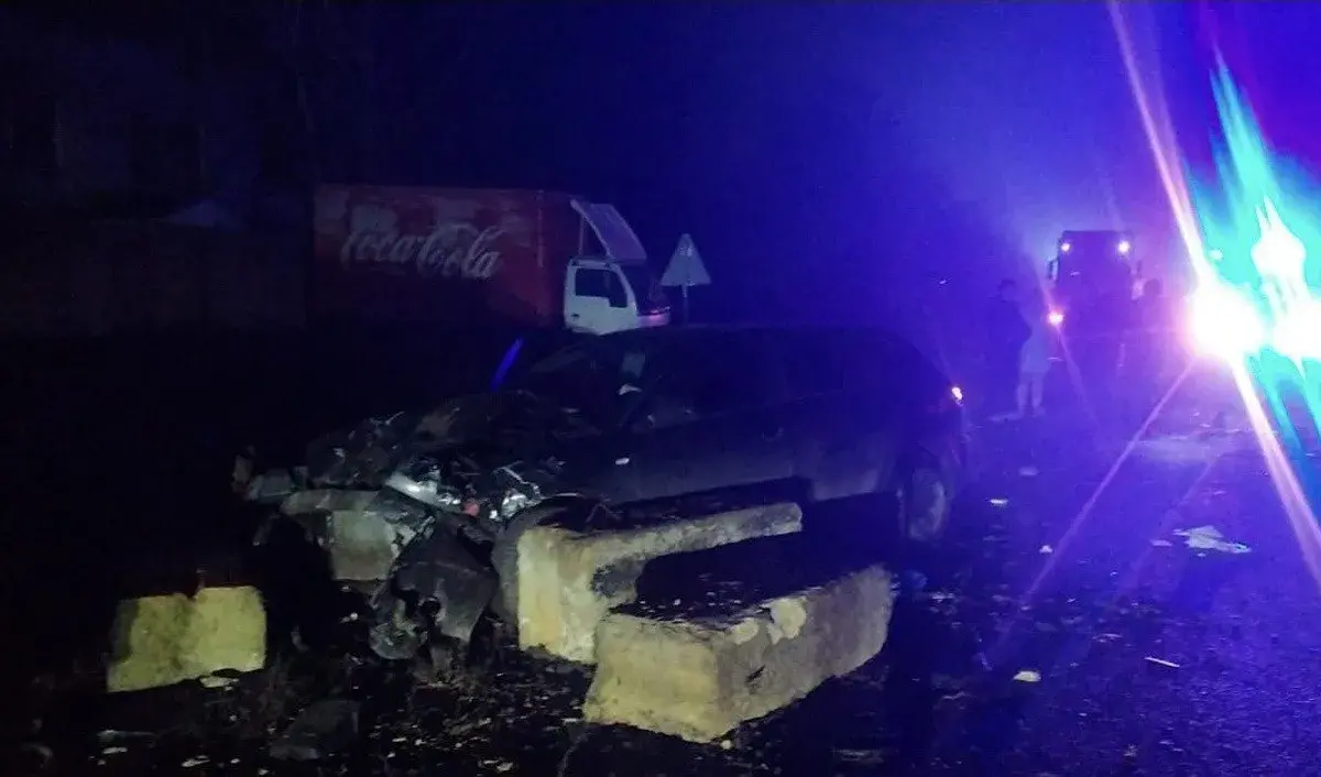 На Харківщині Audi вилетіла на зустрічку та знесла три автівки