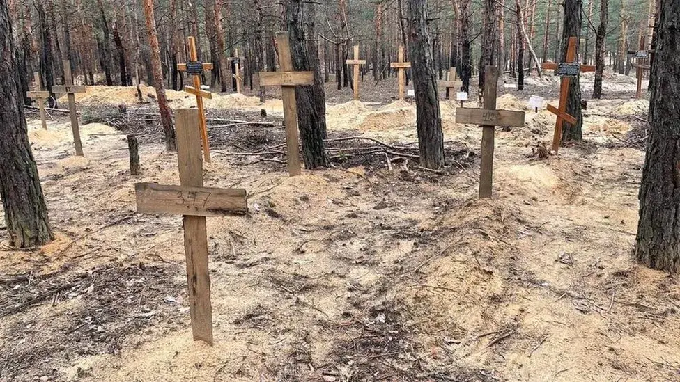 На Харківщині перепоховали більше 400 тіл, які загинули під час окупації