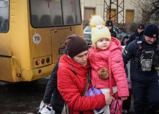 Синєгубов заявив про термінову евакуацію за 50 км від Харкова