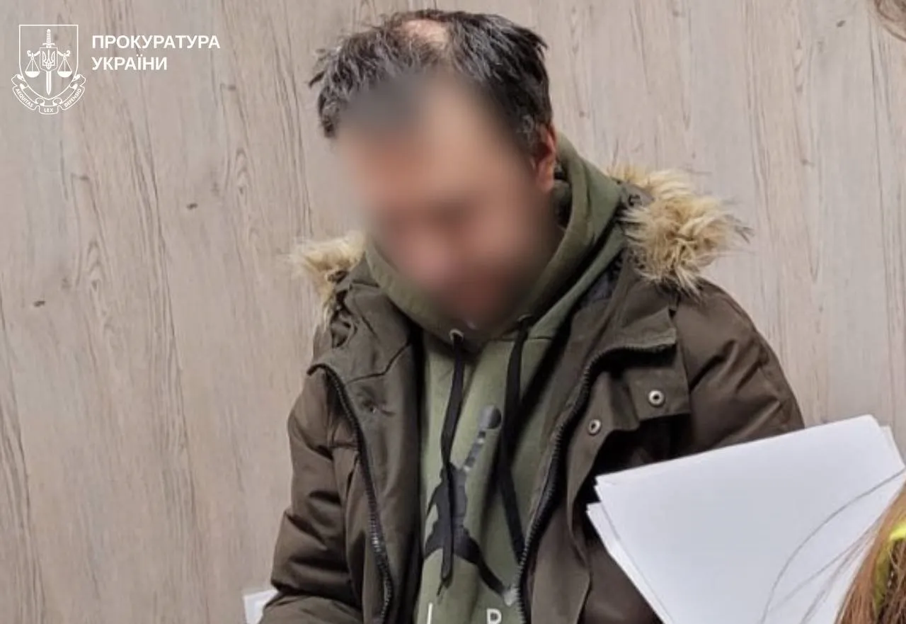 Харків'янин роками знущався над маленькою падчеркою і знімав це на відео