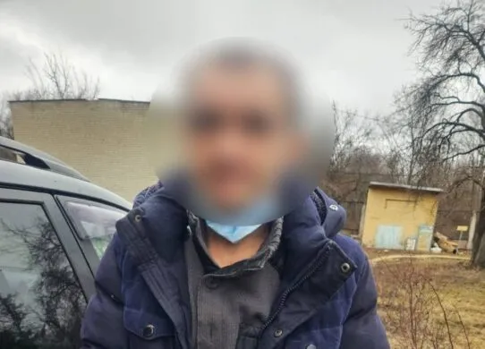 У Харкові чоловік вбив друга, і викликав швидку, щоб приховати злочин