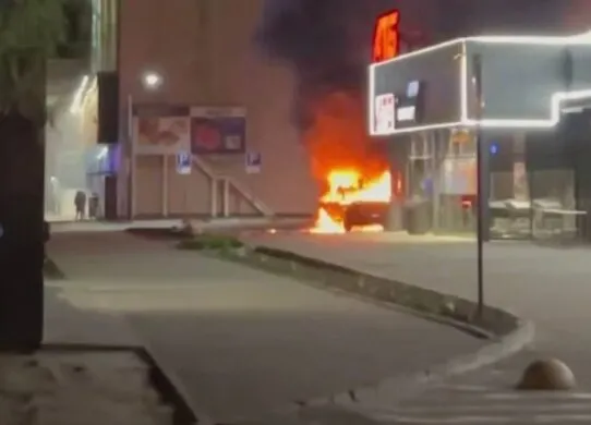 У Харкові вибухнув військовий пікап: перші подробиці