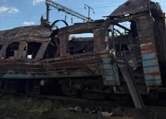 На Харківщині обстріляли залізничні та газові об'єкти