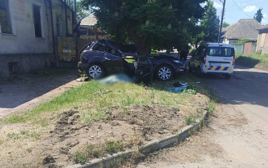 На Харківщині зіштовхнулися дві іномарки: одна пасажирка загинула