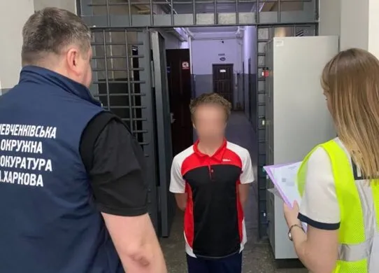 У Харкові 22-річний хлопець двічі за вечір намагався зґвалтувати жінку і неповнолітню