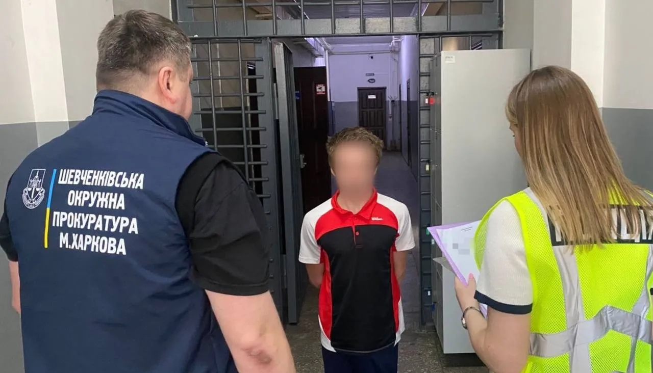 У Харкові 22-річний хлопець двічі за вечір намагався зґвалтувати жінку і неповнолітню