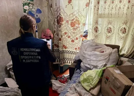 У Харкові 17-річна дівчина викликала поліцію через те, що вітчим б'є її 12-річного брата: чим закінчилося