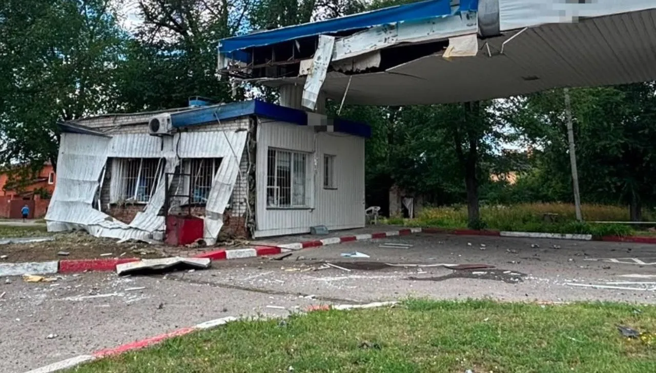 Росіяни обстріляли відпочивальників та атакували Харків дронами: є загибла та поранені діти
