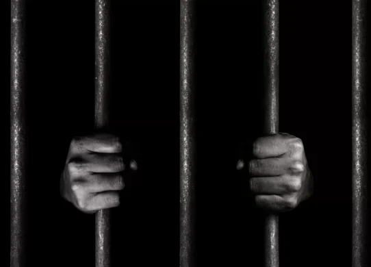 На Харківщині чоловік зґвалтував 8-річну дівчинку
