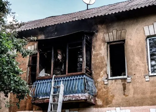 Пожежа в Харкові: з вогню витягли жінку та маломобільного чоловіка