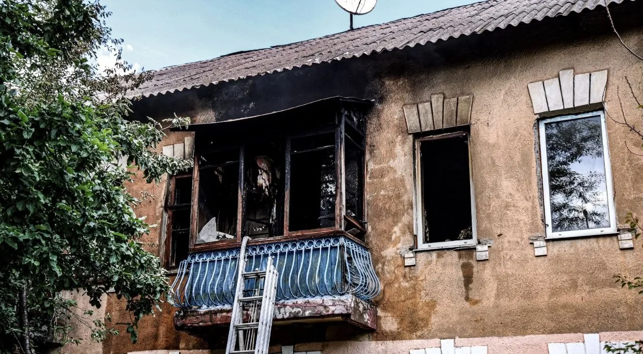 Пожежа в Харкові: з вогню витягли жінку та маломобільного чоловіка