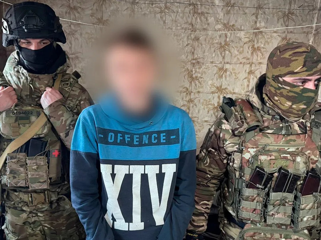 Три роки полювання в інтернеті: на Харківщині затримали чоловіка за сексуальне насильство над дітьми