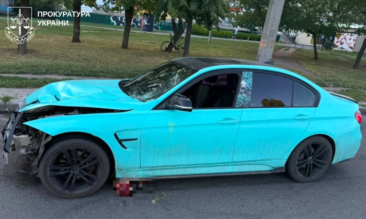 Смертельна ДТП у Харкові: 18-річний п'яний водій збив насмерть чоловіка на електросамокаті