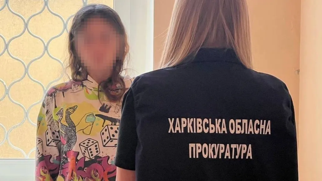 У Харкові до 5 років тюрми засудили матір 4-річного хлопчика, який випав із вікна і загинув