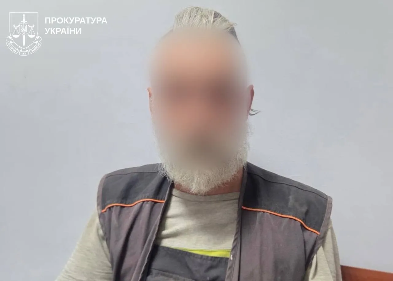 На Харківщині затримали чоловіка за розбещення 12-річної сусідки, яка має особливості розвитку