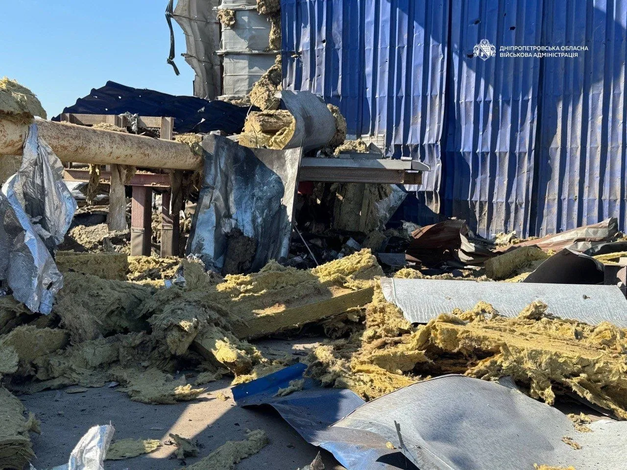На Харківщині через повторний обстріл бізнес-центру постраждали 10 людей
