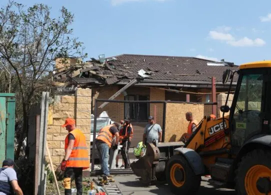 Енергетики повернули світло в Холодногірський район Харкова після ворожого обстрілу