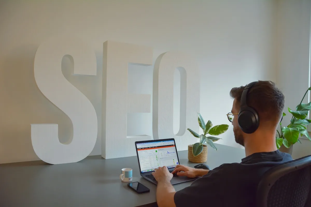 Чому красивий сайт не працює і як SEO просування в Києві підкорить Google