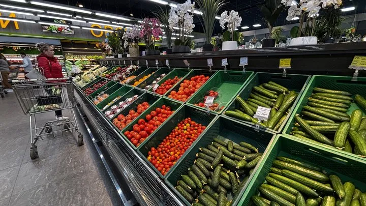 Синєгубов розповів, чи зникнуть продукти з полиць на Харківщині