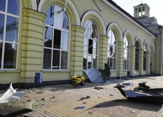 Транспортна криза на Харківщині: через постійні удари по залізниці мешканці області опинилися у безвиході