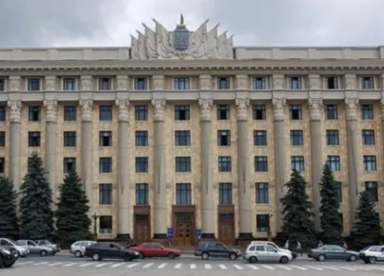 Містяни вимагають від депутатів Харківської міськради працювати офлайн в укритті