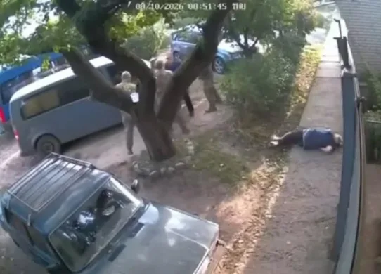 Побиття пенсіонерки працівником ТЦК на Харківщині: родичі заявляють про спробу дати їм хабаря