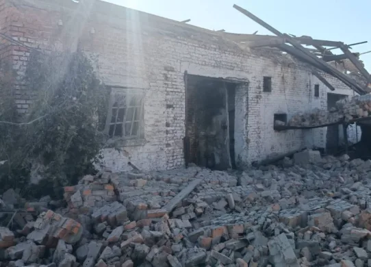 Внаслідок атаки російських дронів на село під Харковом постраждали четверо жінок