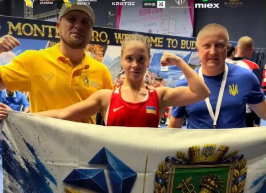 Харківські боксери здобули перші перемоги на чемпіонаті світу серед молоді та жінок-молоді